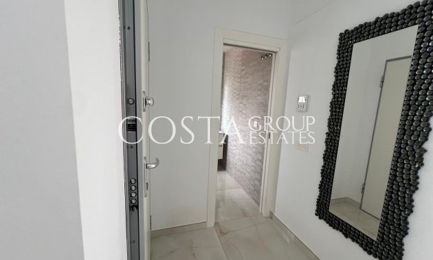 Resale - Villa -
Orihuela Costa - Lomas De Cabo Roig
