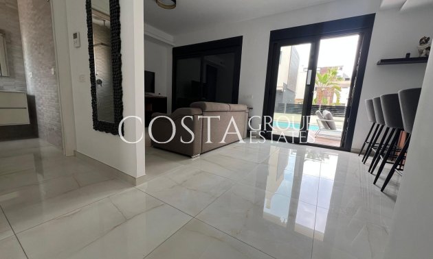 Resale - Villa -
Orihuela Costa - Lomas De Cabo Roig