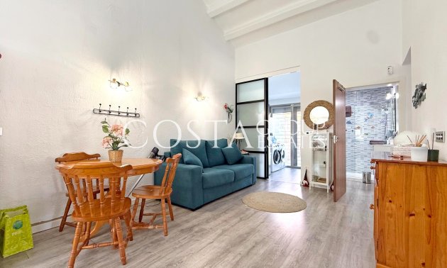 Resale - Villa -
Orihuela Costa - Punta Prima