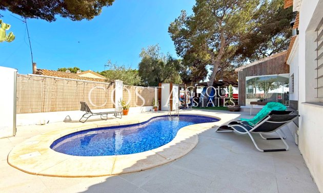 Resale - Villa -
Orihuela Costa - Punta Prima