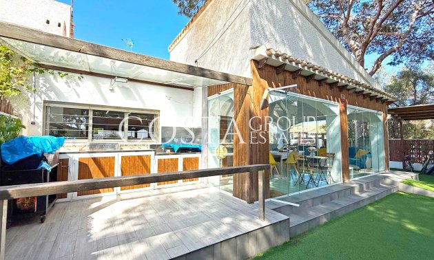 Resale - Villa -
Orihuela Costa - Punta Prima