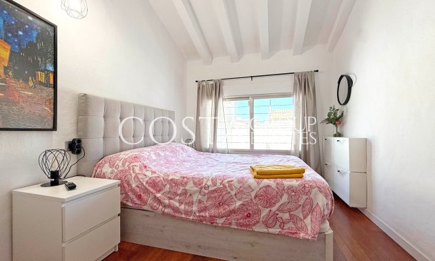 Resale - Villa -
Orihuela Costa - Punta Prima