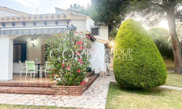 Resale - Villa -
Orihuela Costa - Punta Prima