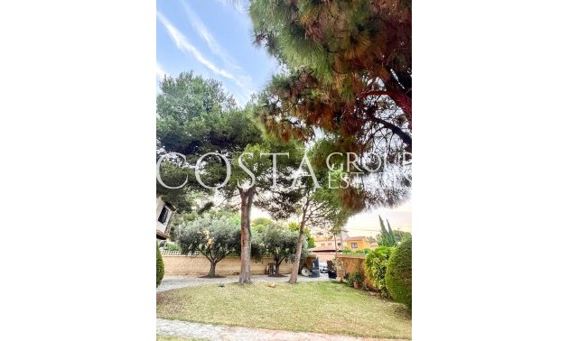 Resale - Villa -
Orihuela Costa - Punta Prima