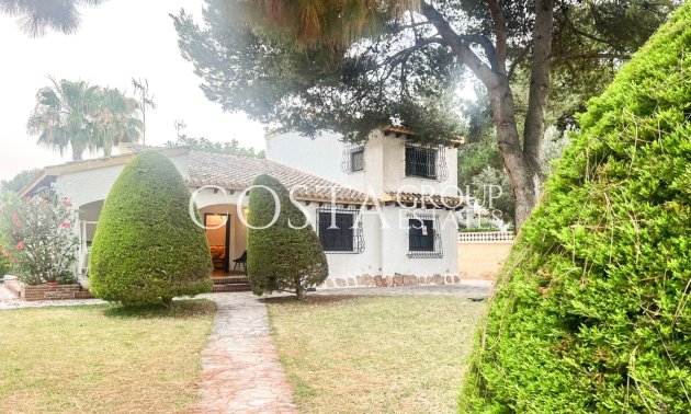 Resale - Villa -
Orihuela Costa - Punta Prima