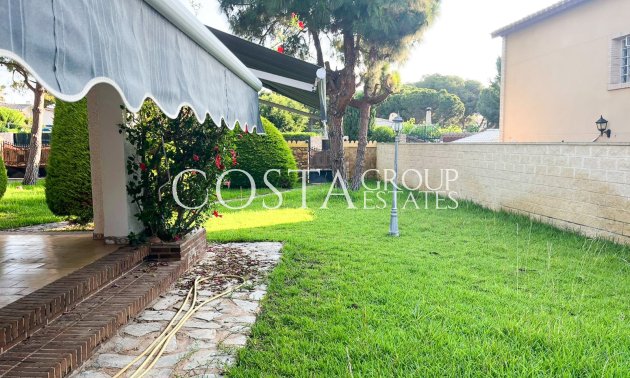 Resale - Villa -
Orihuela Costa - Punta Prima