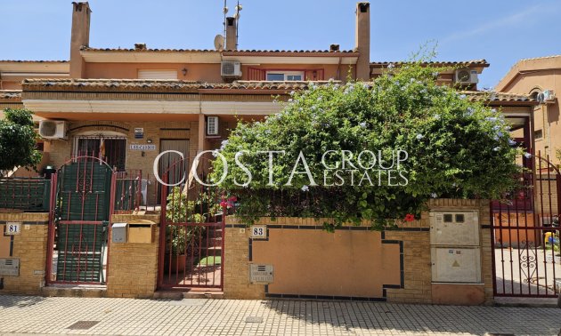 Resale - House -
Torre de la Horadada