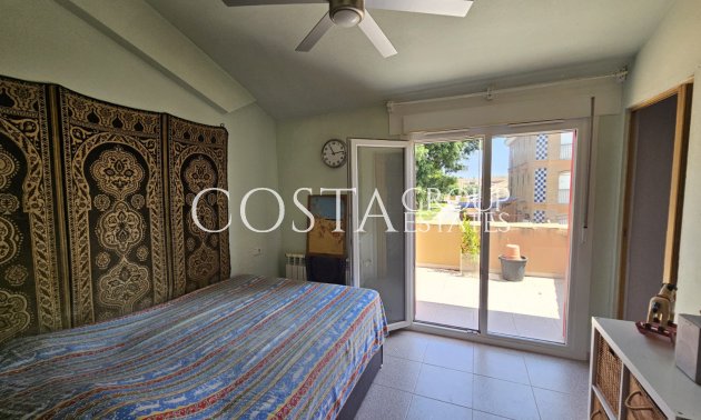 Resale - House -
Torre de la Horadada