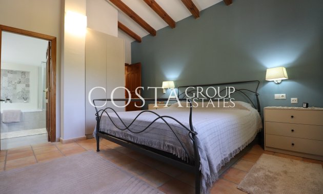 Revente - Villa -
Catral