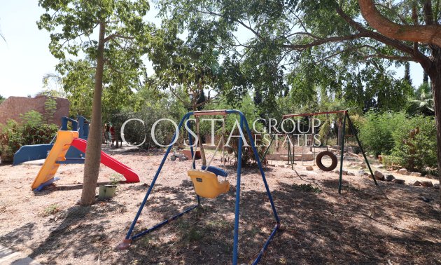Revente - Villa -
Catral