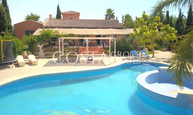 Revente - Villa -
Catral