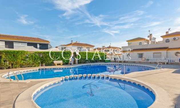 Revente - Maison -
Orihuela Costa