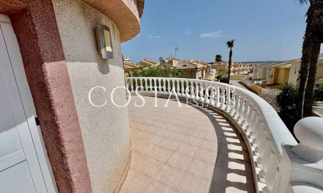 Resale - Villa -
Ciudad Quesada - Lo Pepin