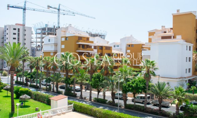 Revente - Appartement -
Orihuela Costa - Punta Prima