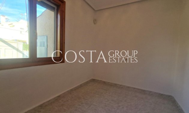 Wiederverkauf - House -
Torrevieja - Los Altos