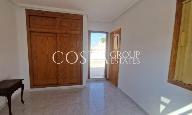 Wiederverkauf - House -
Torrevieja - Los Altos