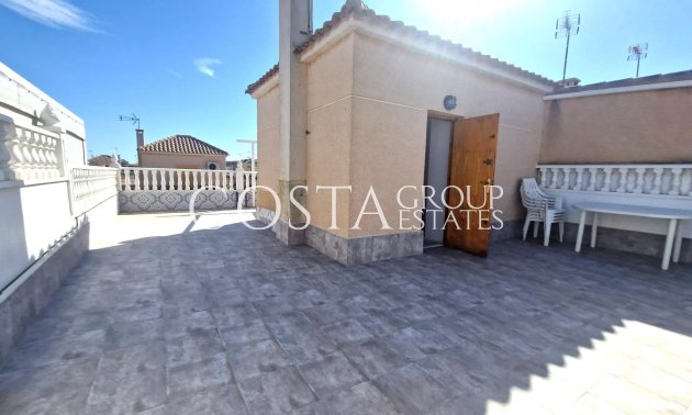 Wiederverkauf - House -
Torrevieja - Los Altos