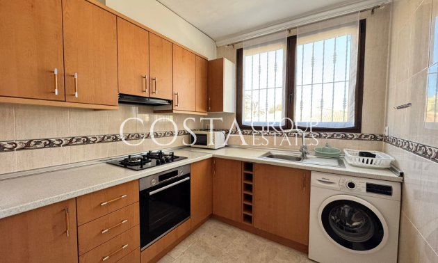 Herverkoop - Huis -
Torrevieja - Punta Prima