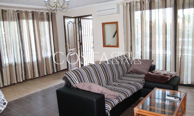 Herverkoop - Huis -
Torrevieja - Punta Prima