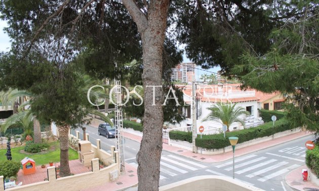 Herverkoop - Huis -
Torrevieja - Punta Prima