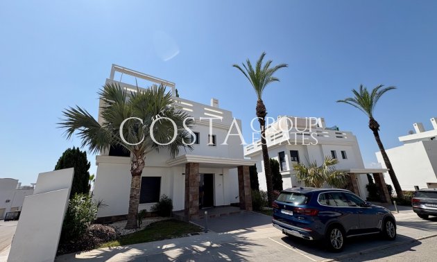 Herverkoop - Huis -
Dehesa de Campoamor - Las Ramblas