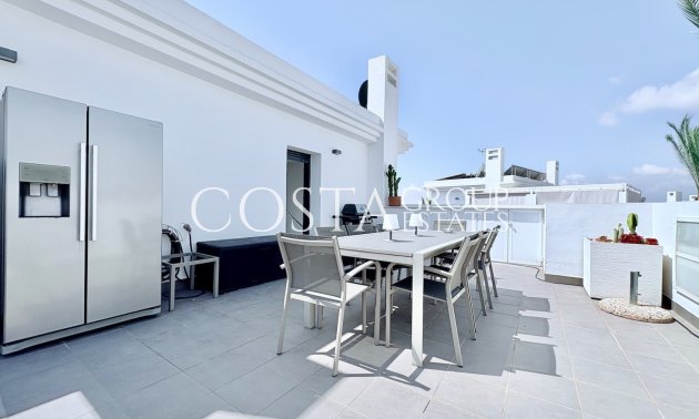 Herverkoop - Huis -
Dehesa de Campoamor - Las Ramblas