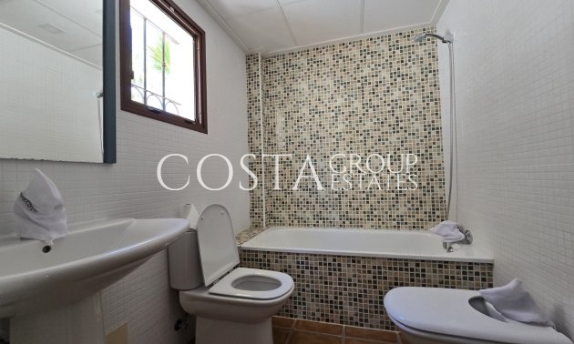 Resale - Villa -
Algorfa - La Finca Golf Resort