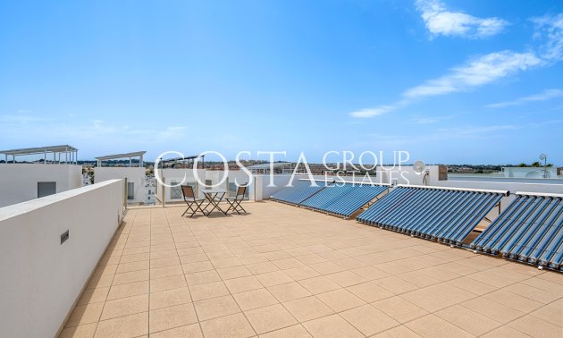 Resale - Villa -
Orihuela Costa - Villamartín