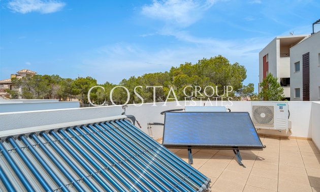 Resale - Villa -
Orihuela Costa - Villamartín