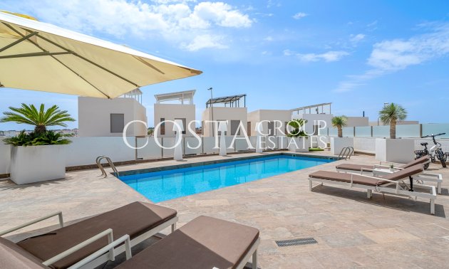 Resale - Villa -
Orihuela Costa - Villamartín