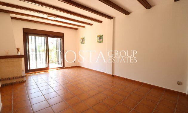 Resale - Villa -
Algorfa - La finca Golf