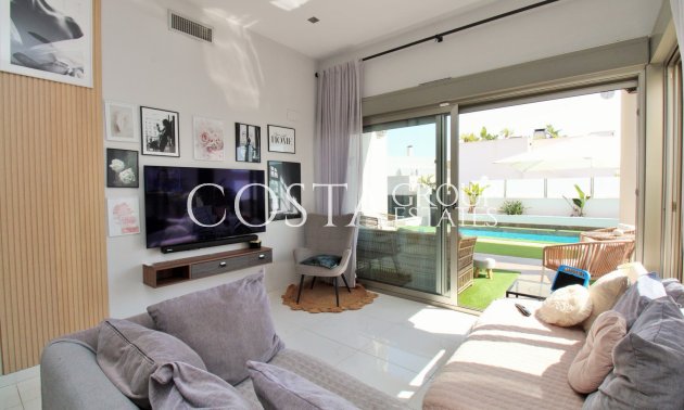 Revente - Villa -
Villamartín