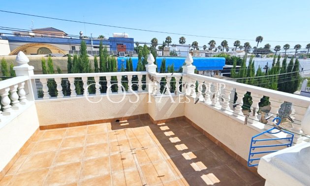 Odsprzedaż - Apartments -
Los Alcazares