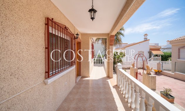 Revente - Villa -
Algorfa
