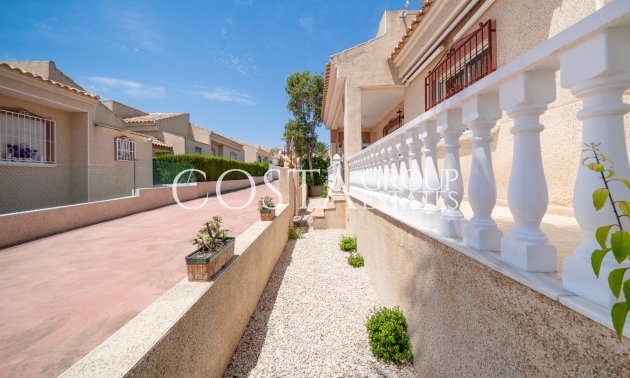 Revente - Villa -
Algorfa