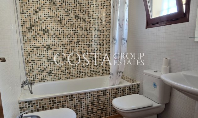Resale - Villa -
Algorfa - La Finca Golf Resort