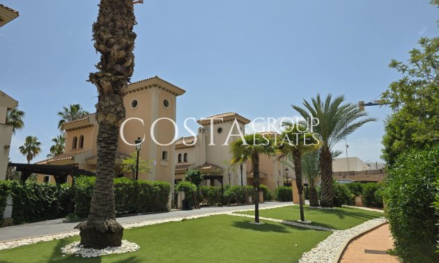 Resale - Villa -
Algorfa - La Finca Golf Resort