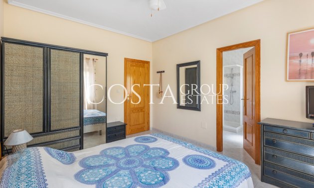 Resale - Villa -
San Fulgencio