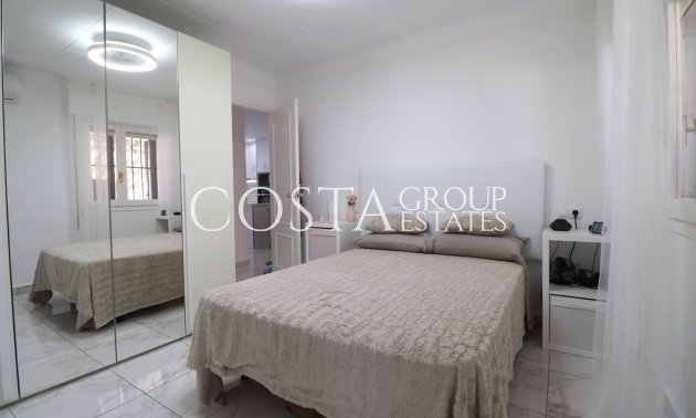 Odsprzedaż - Willa -
Orihuela Costa - La Florida