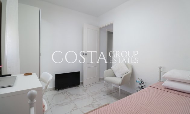 Odsprzedaż - Willa -
Orihuela Costa - La Florida