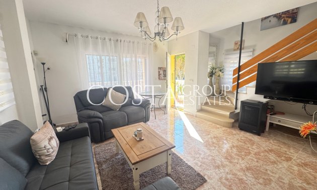 Resale - Villa -
Villamartín - Lomas del Golf