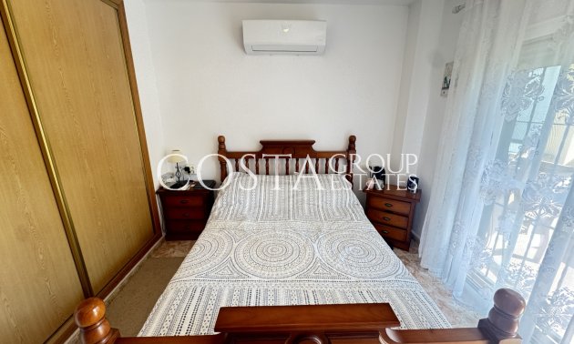 Resale - Villa -
Villamartín - Lomas del Golf