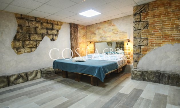 Wiederverkauf - Villa -
Orihuela Costa