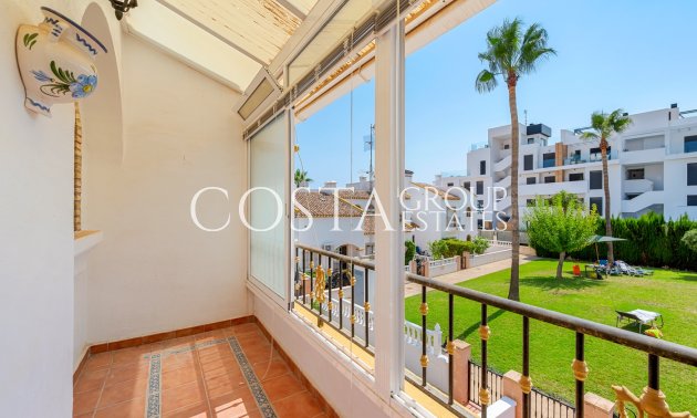 Odsprzedaż - Dom -
Orihuela Costa - Los Dolses
