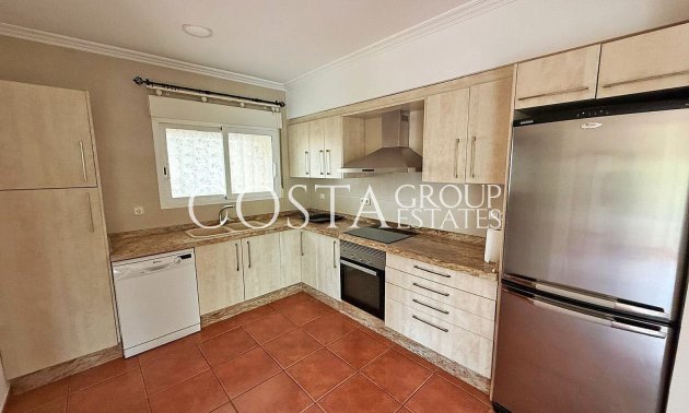 Revente - Villa -
Elda