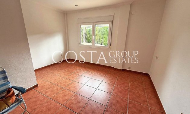 Revente - Villa -
Elda