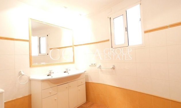 Revente - Villa -
Elda