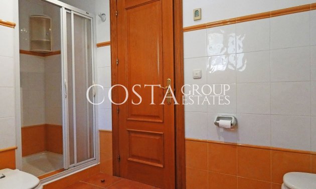 Revente - Villa -
Elda