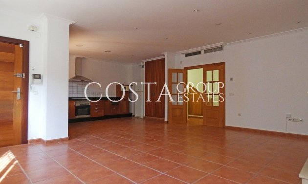 Revente - Villa -
Elda