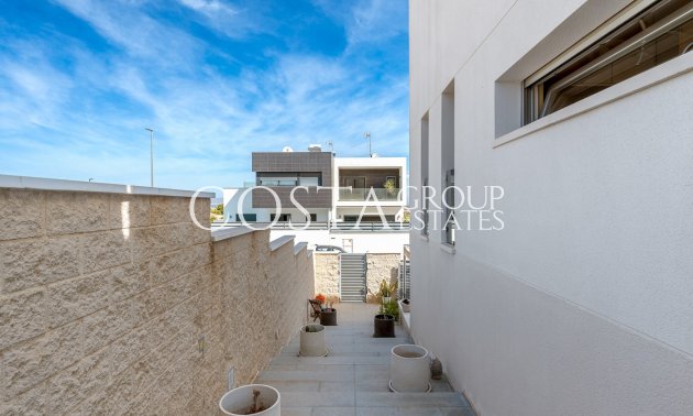Resale - Villa -
Benijofar